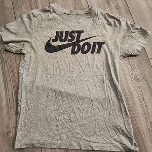 Nike Shirt Mens Small Gray Just Do It Short Sleeve Swoosh Active Casual Adult